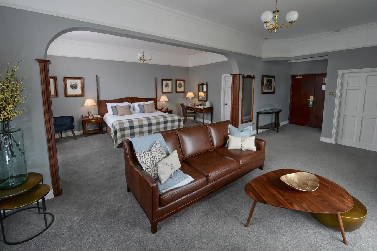 Отель Blarney Woollen Mills Hotel Бларни